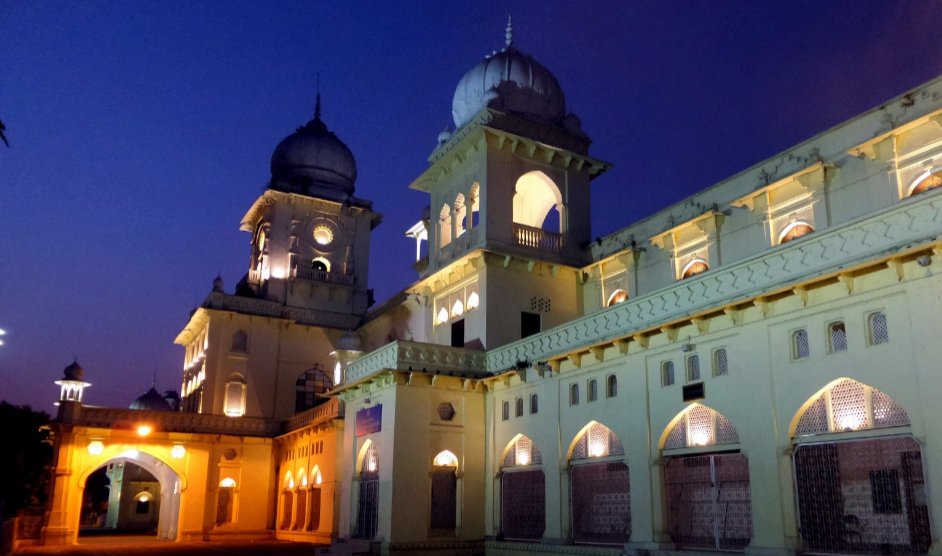 Lucknow University Main Building