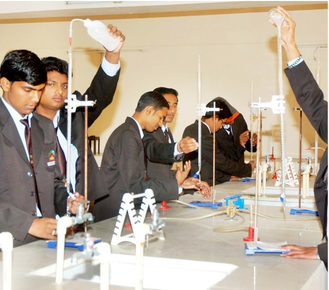 Vaishnavi Institutes of Technology and Science Labs(2)