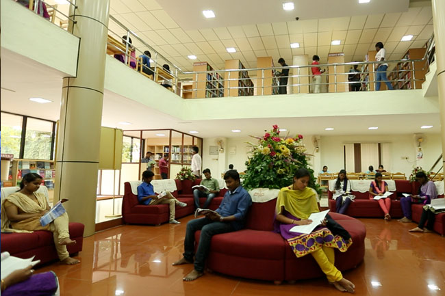 VELS University Chennai Reading Room