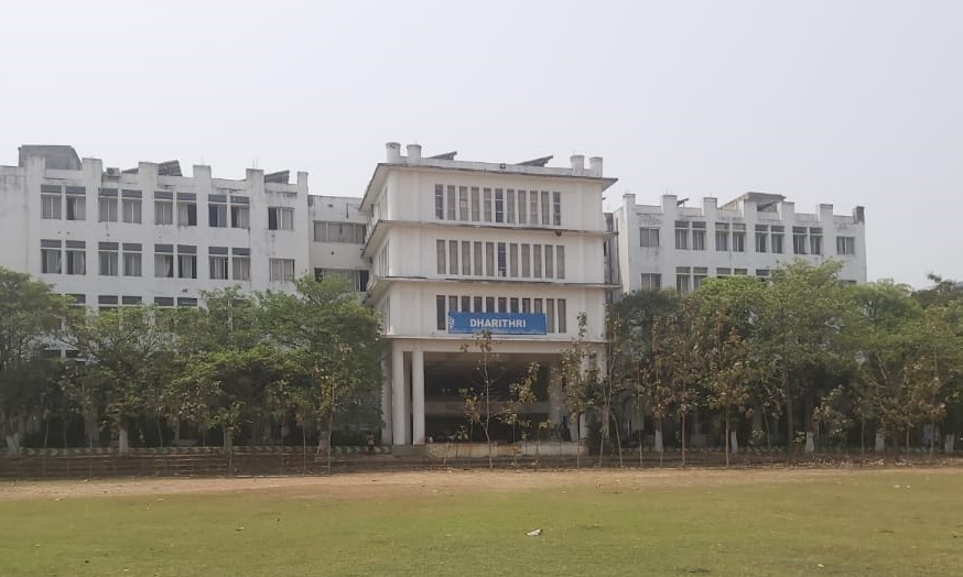 Vignan's Institute of Information Technology Main Building