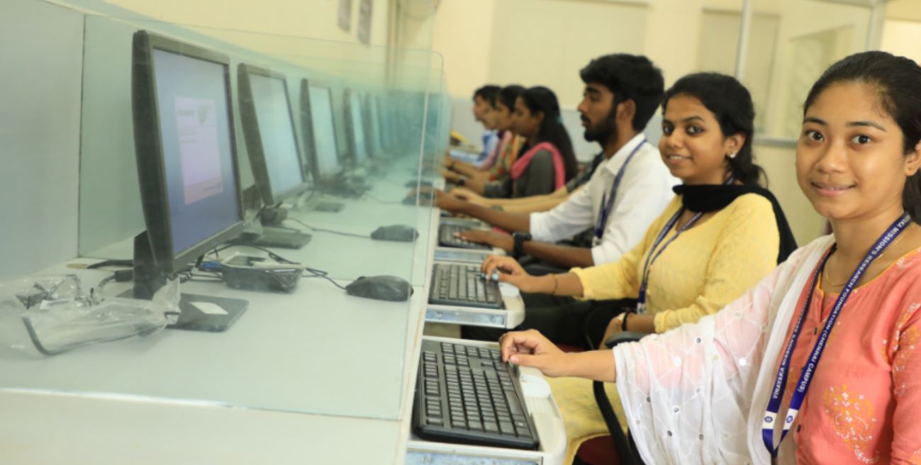 Vinayaka Mission's Law School Library