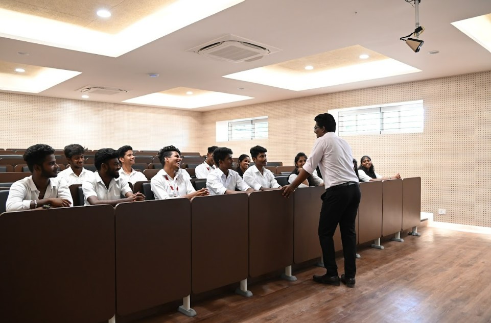 Vinayaka Mission's Law School Seminar hall