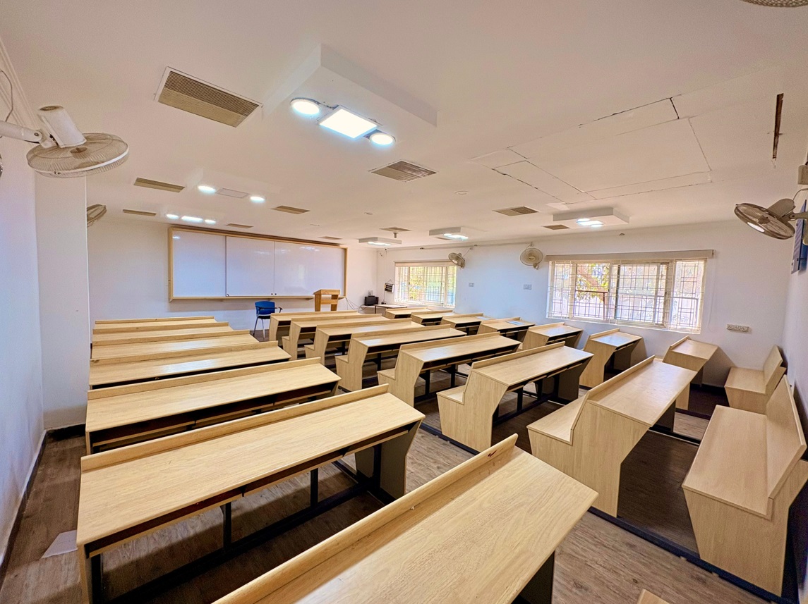 Vishwa Vishwani Institute of Systems and Management Classroom(1)
