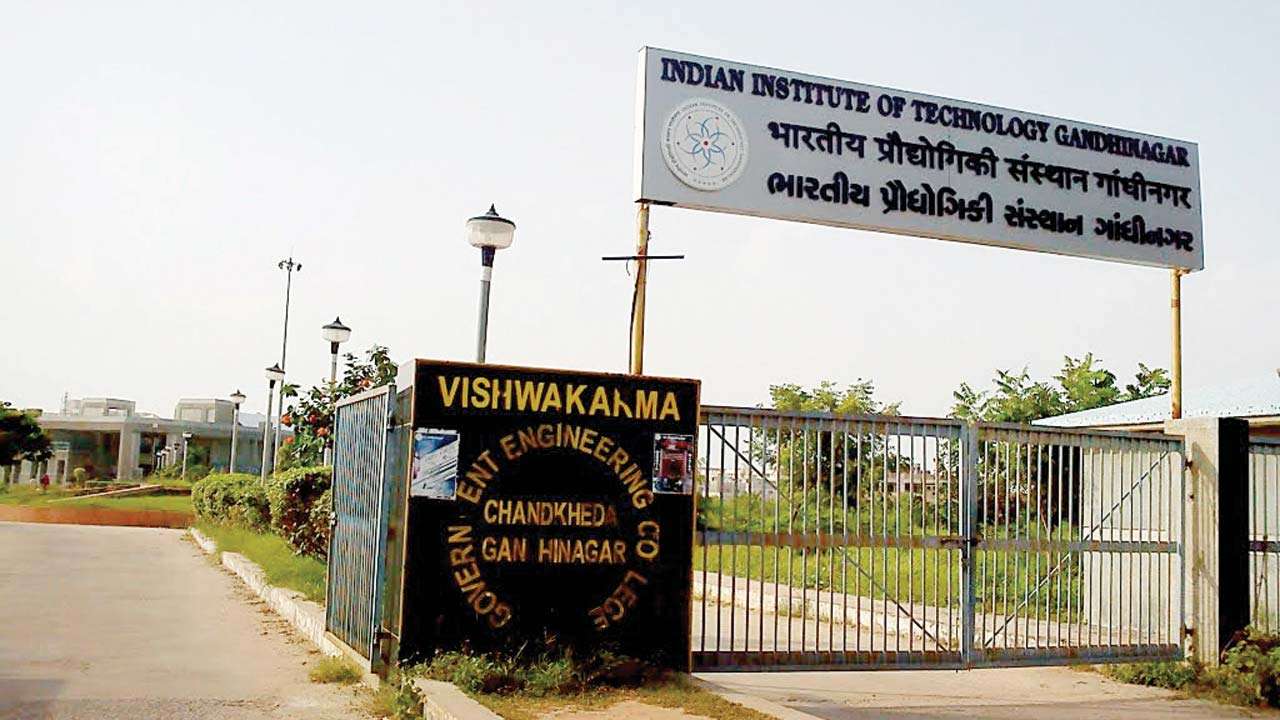 VGEC Entrance(2)