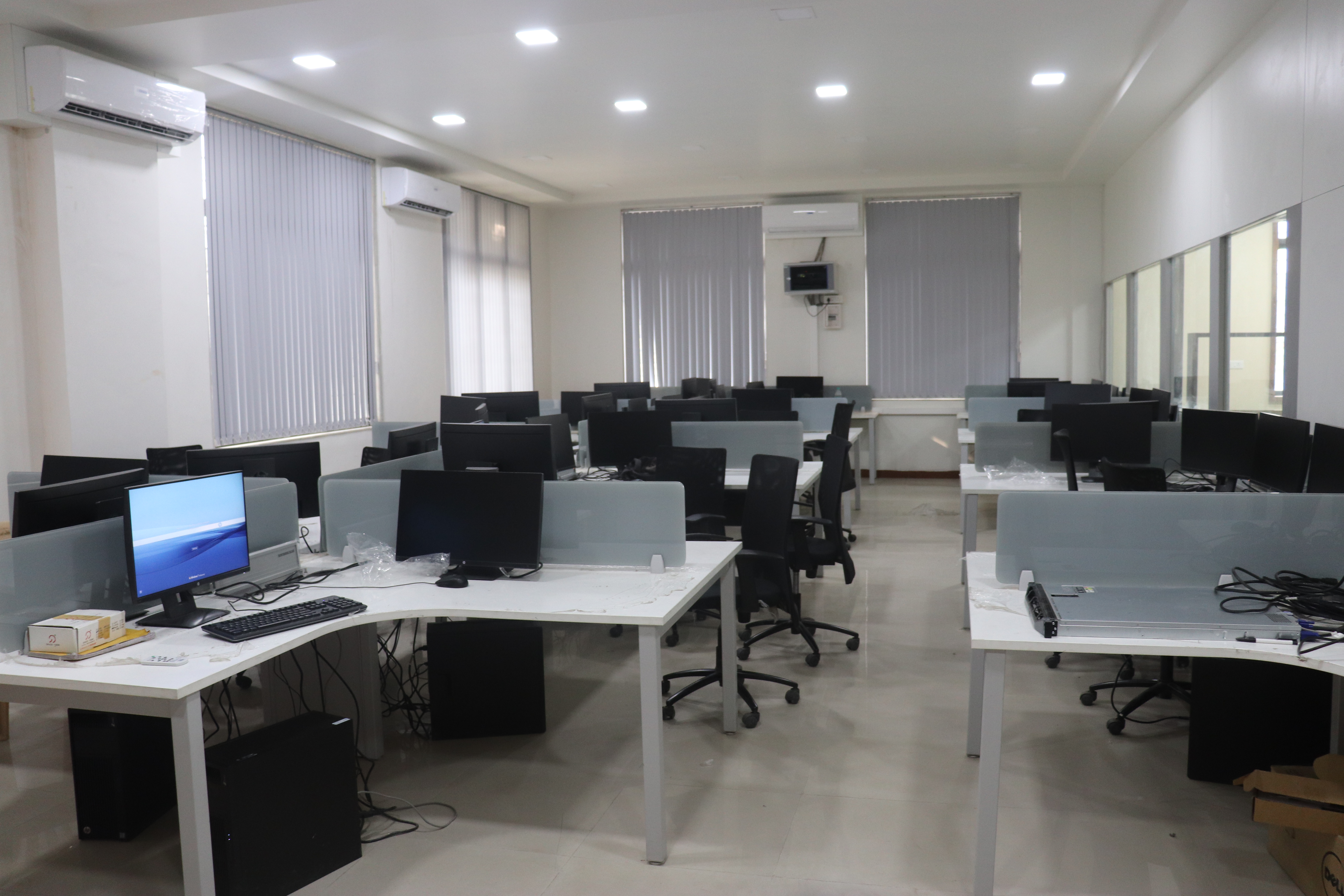 Vishwakarma University Labs