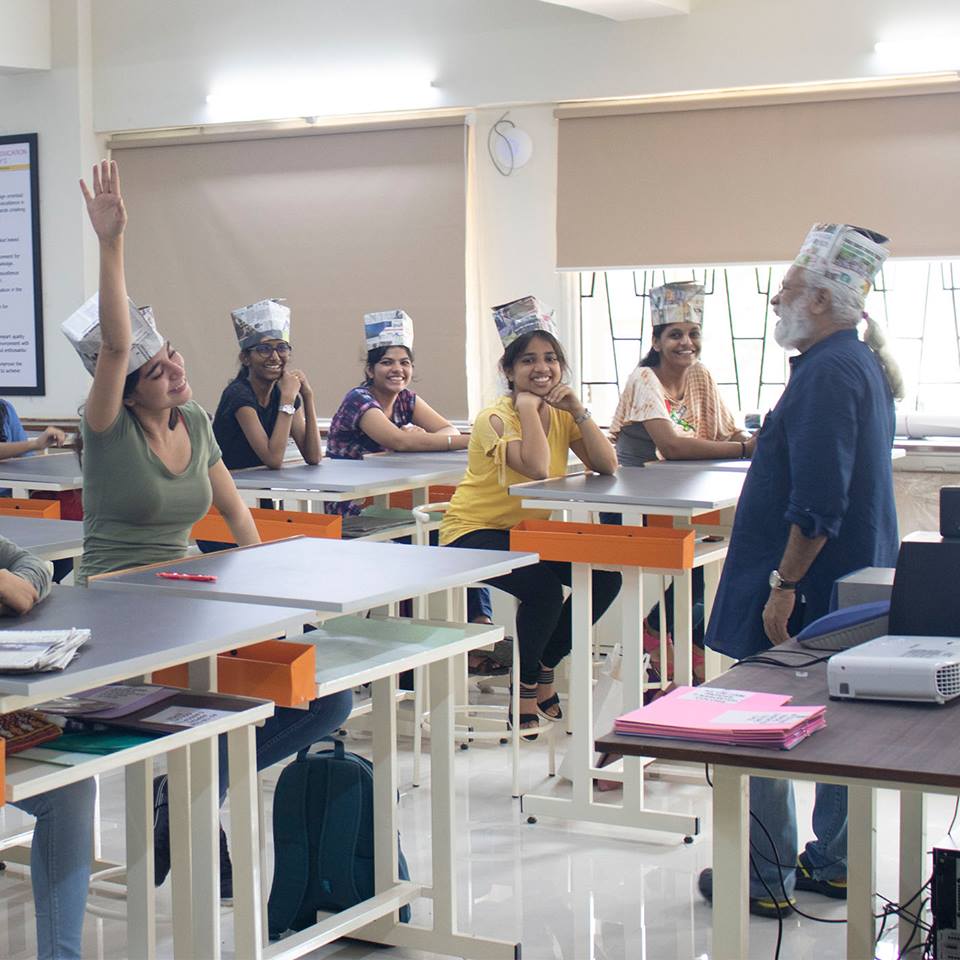 Vivekanand Education Society's College of Architecture Classroom(1)