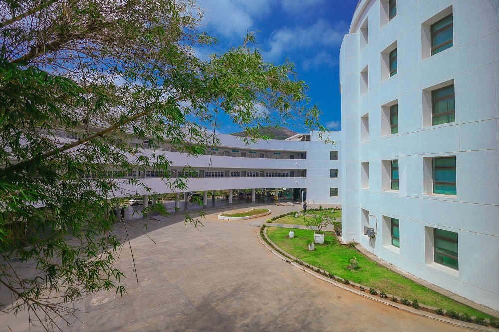Whistling Woods International Campus Building(4)