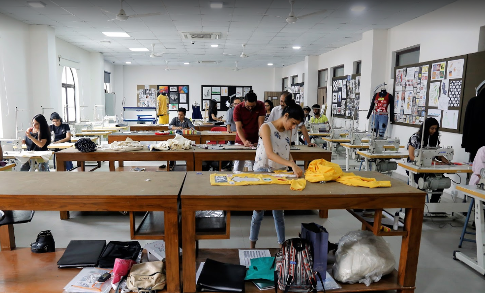 World University of Design Labs(7)