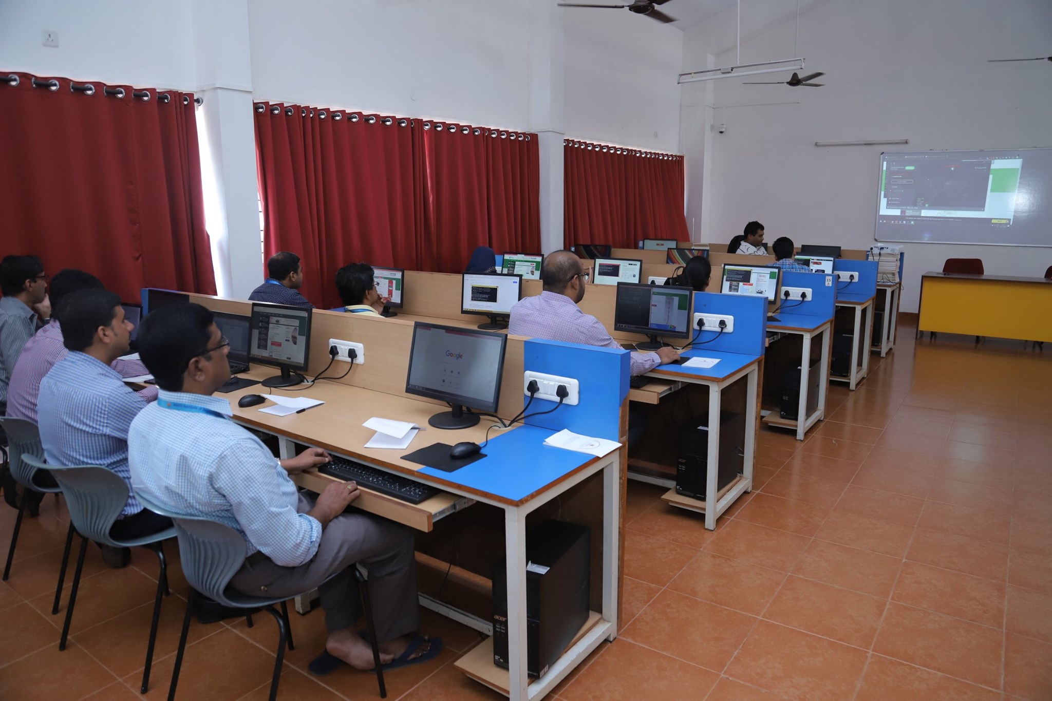 Yenepoya Institute of Technology Labs